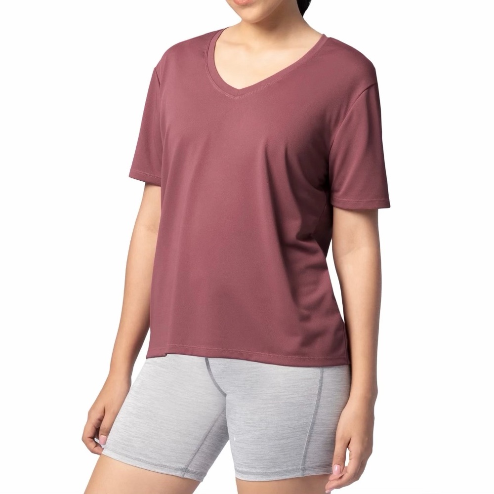 NWT - Active Texture Knit V-Neck Tee - 3 Shirts. - Picture 11 of 15